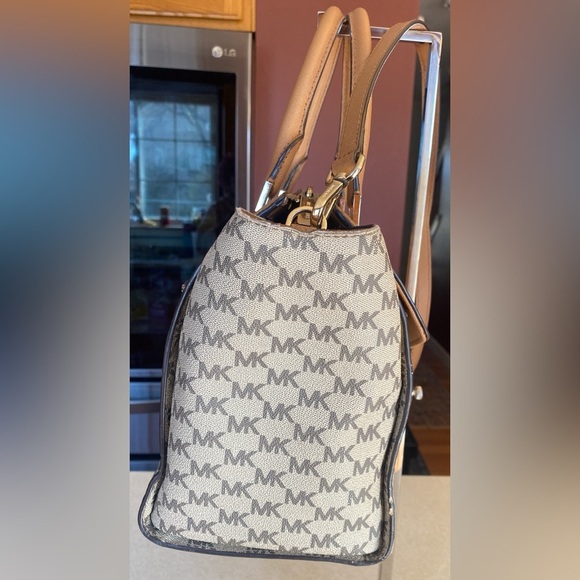 MICHAEL KORS Signature Saffiano Leather Satchel, GUC - Picture 6 of 16